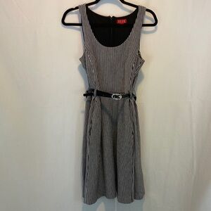 ELLE Black and White Striped Sleeveless with Pockets Dress Size 10